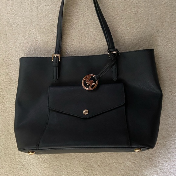 New large black leather MK purse with sleeve inside for I pad - Picture 3 of 7